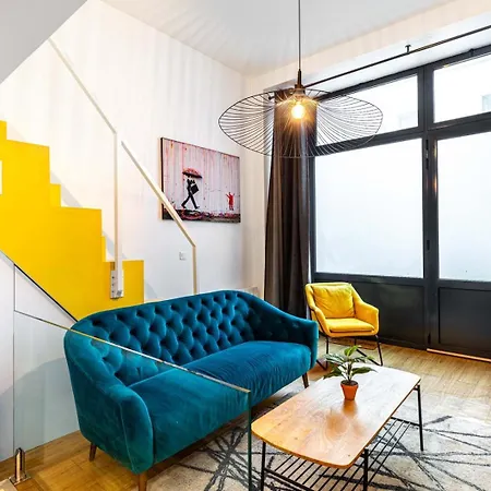 - Equipped Souplex - Mezzanine Bedrooms 1m20 Height - From 1 To 6 Guests - Departure Up To 11am - Entrance From 4 Pm - M9 - 5 - 3 - 2 - 8 Appartamento *